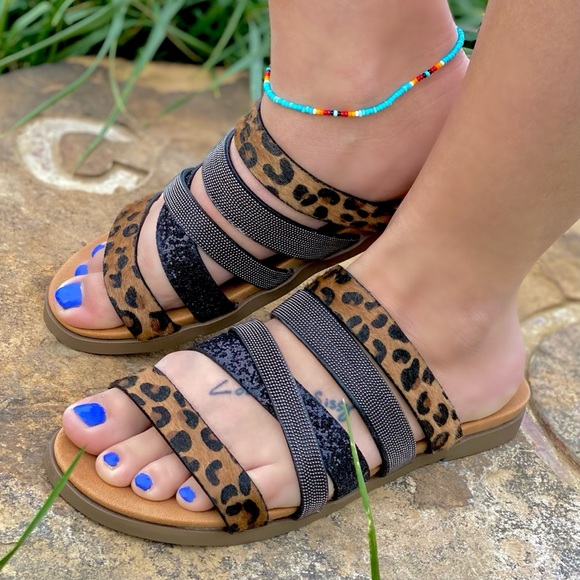 Leopard Glitter Sandals - Picture 7 of 12